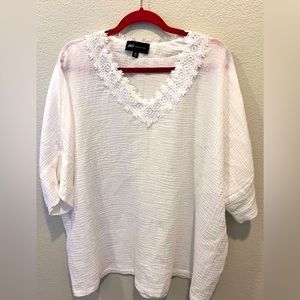 NWOT - JNY JONES NEW YORK JNY Womens V Neck Lace Cotton Blouse Sz1X